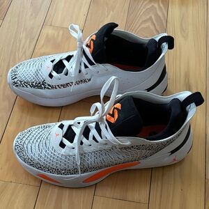 Men's White and Orange Athletic Shoes